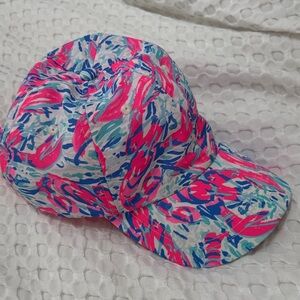 🦞 Lilly Pulitzer “cracked up” lobster run around hat